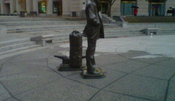 United States Navy Memorial and Naval Heritage Center - Washington, DC