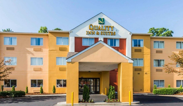 Quality Inn & Suites Birmingham - Highway 280 - Birmingham, AL