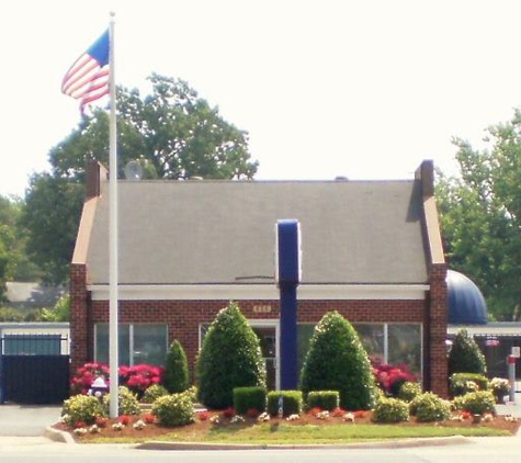 American Classic Self Storage- Big Bethel - Hampton, VA