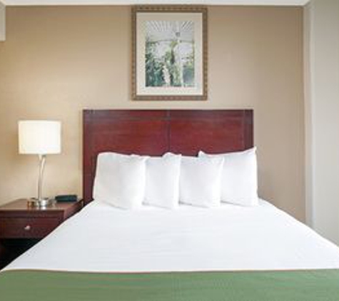 Hawthorn Extended Stay by Wyndham Richardson - Richardson, TX