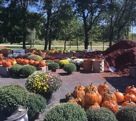 Charlie's Lakeside Country Store - Merrimac, WI