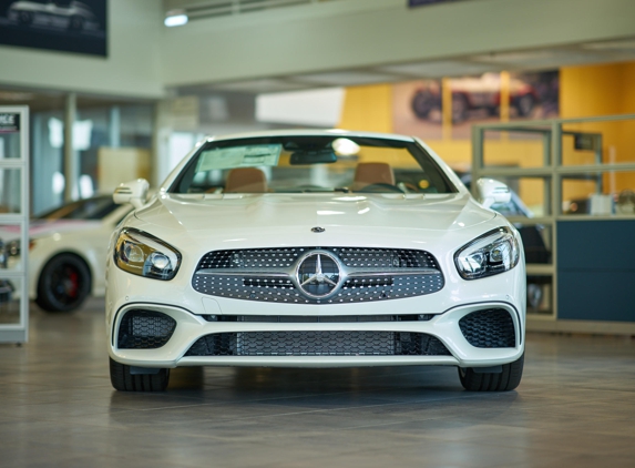 Mercedes-Benz of Naperville - Naperville, IL