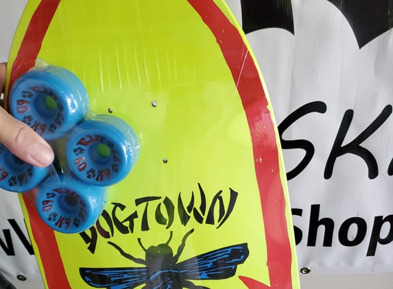 New Wave BoardShop - Spartanburg, SC. Dog town stinger .Dogtown k-9 wheels .