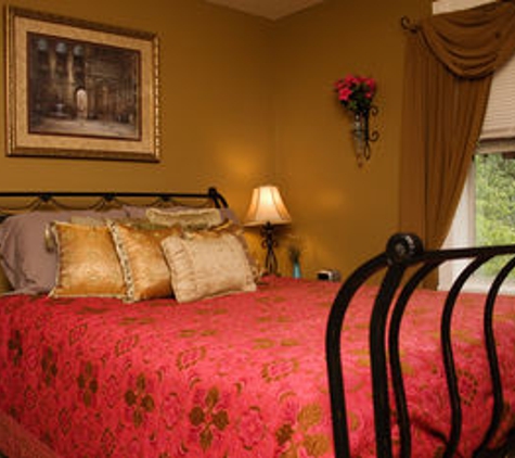 Woodstock Inn Bed and Breakfast - Independence, MO