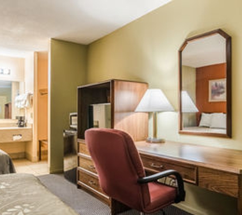 Executive Inn - Dodge City, KS