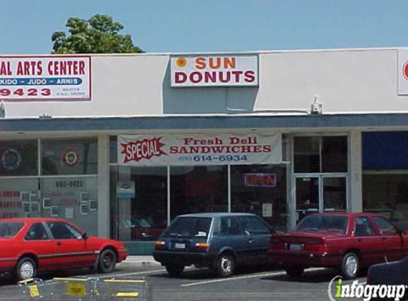 Sun Donuts & Louisiana Fried Chicken - San Leandro, CA