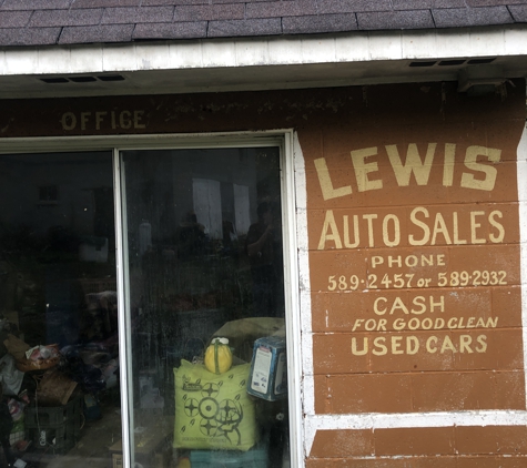 Lewis Auto Sales - Cumberland, KY. The front office