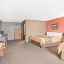 Super 8 by Wyndham Warroad