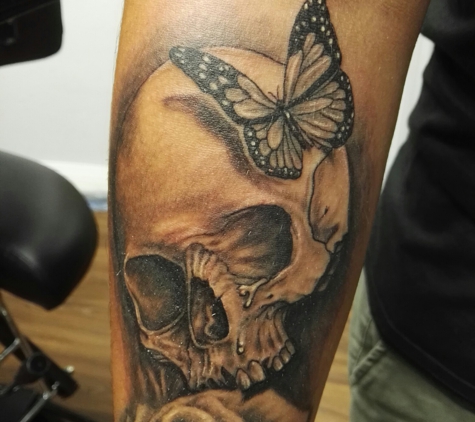 Modern Ink Tattoo & Piercing Studio - South Gate, CA