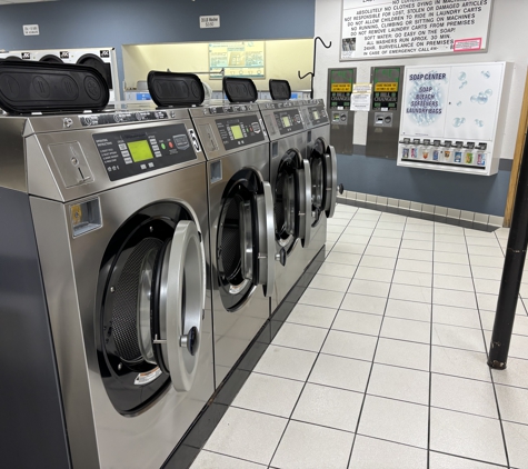 Summit Coin Laundry - Waukesha, WI