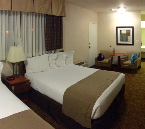 Tropicana Inn & Suites - Anaheim, CA