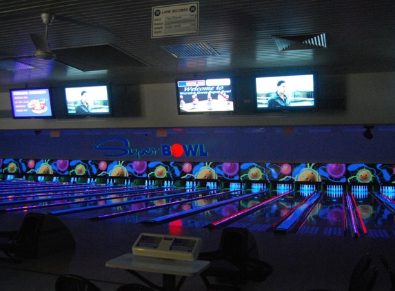 Super Bowl Melville - Melville, WA. 24 Lanes Of Kegel Synthetic Lanes