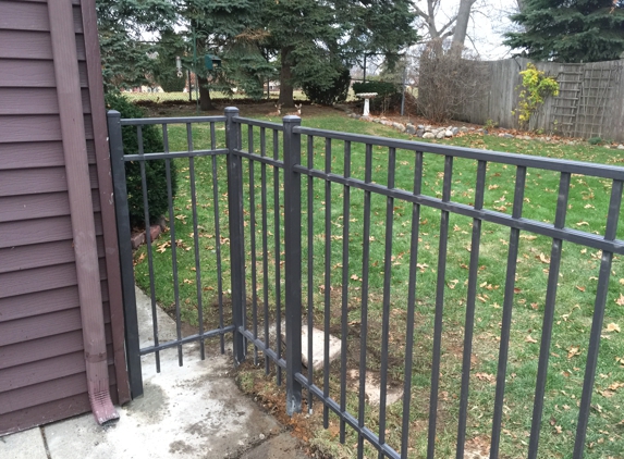 S&S Fence Co LLC - Kenosha, WI