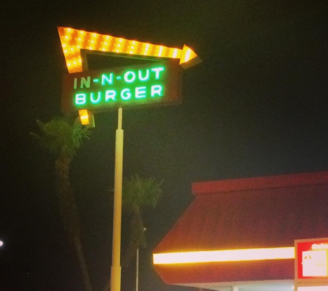In-N-Out Burger - Panorama City, CA