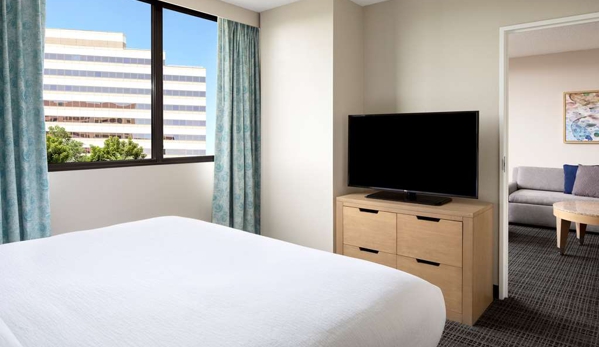 Embassy Suites by Hilton Tampa Airport Westshore - Tampa, FL