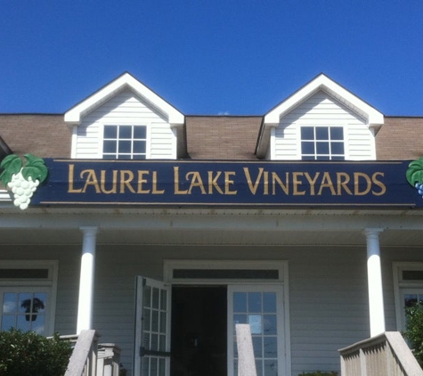 Laurel Lake Vineyards - Laurel, NY