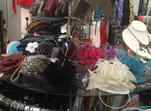 Mad Rags Fashions - San Rafael, CA