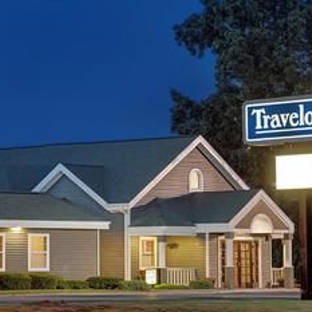 Travelodge by Wyndham Iowa City - Iowa City, IA