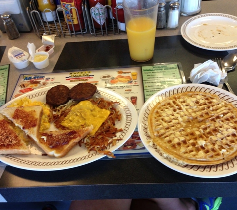 Waffle House - Southaven, MS