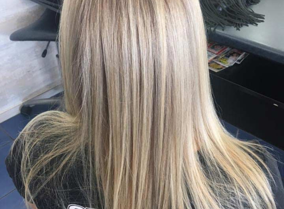 Hair On Marine - Kingscliff, NSW