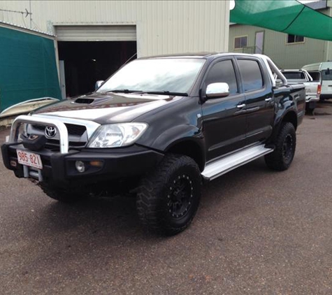 Aarons Cars & Commercials - Pinelands, NT. Used 2010 TOYOTA HILUX SR5 (4x4) KUN26R 09 UPGRADE DUAL CAB P/UP