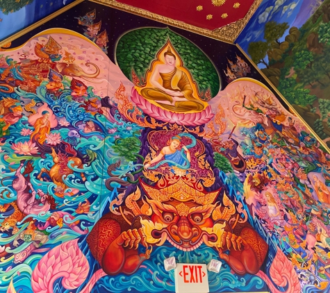 Wat Buddha Thai Thavorn Vanaram - Elmhurst, NY