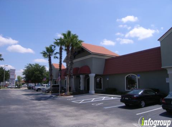 Hudson's Furniture Showroom - Orlando, FL