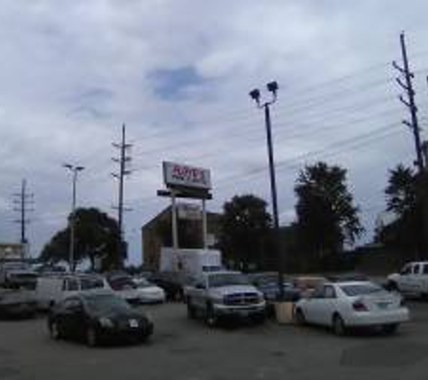 Floyd's Tire & Car Care Center - Saint Louis, MO