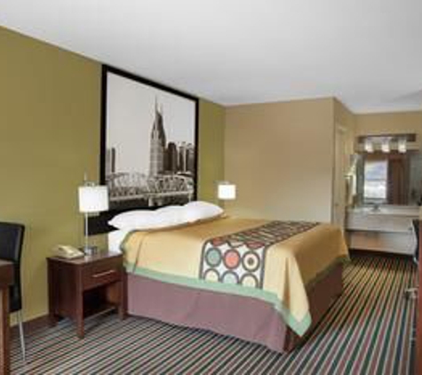 Super 8 by Wyndham Nashville West - Nashville, TN