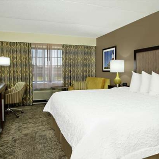 Hampton Inn & Suites Rockville Centre - Rockville Centre, NY