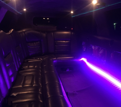 M&M Limousine And Transportation - Fort Worth, TX