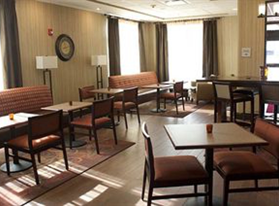 Hampton Inn Burlington - Burlington, WI