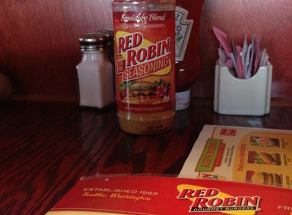 Red Robin Gourmet Burgers - Lakewood, WA