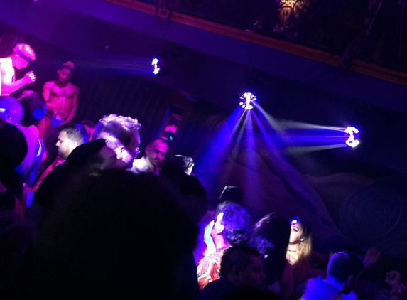 Piranha Nightclub - Las Vegas, NV
