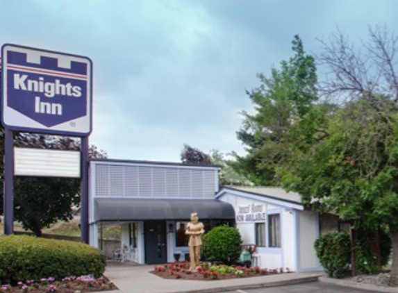 Knights Inn Pittston - Pittston, PA