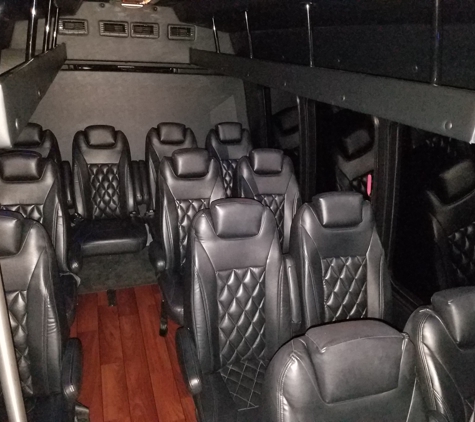 Encore Limousine And Sedan - Madison, WI. Interior Executive Shuttle