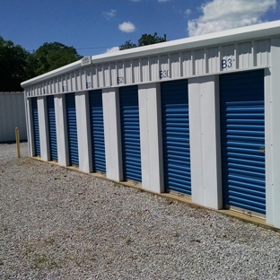 Maxwell Self Storage - Montgomery, AL. Great selection of self storage units in the Montgomery River Region.