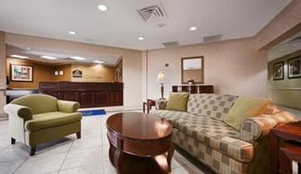 Riverview Inn & Suites - Rahway, NJ