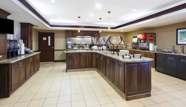 Staybridge Suites - Columbia, MO