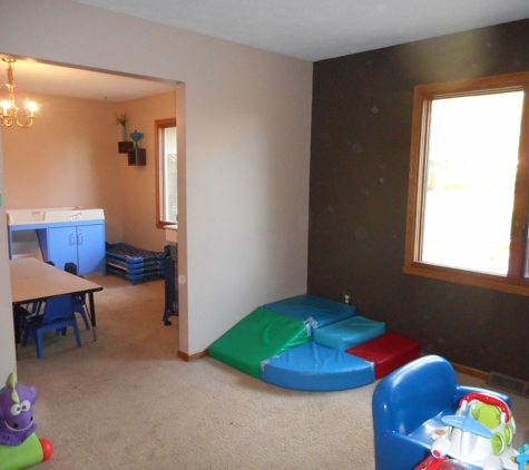 Creative Kids Home Child Care - Roscoe, IL