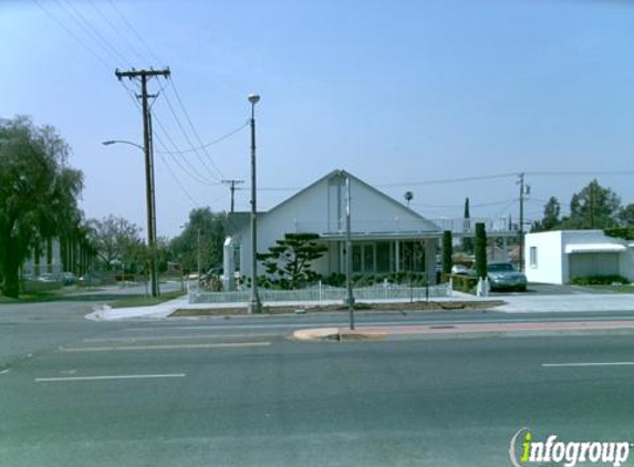 Akes Family Funeral Home - Riverside, CA