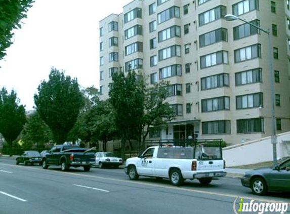 Carmel Apartments: Richman Towers - Washington, DC
