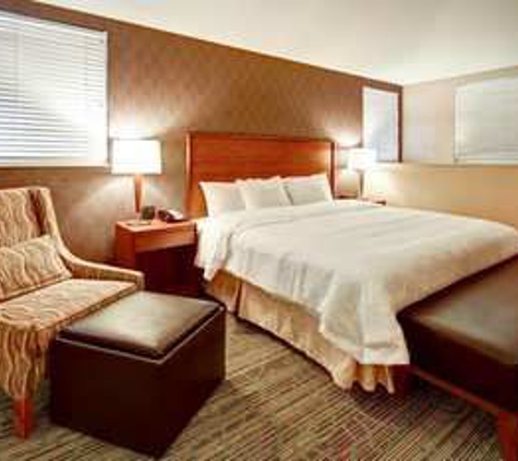 Hampton Inn & Suites Denver-Downtown - Denver, CO