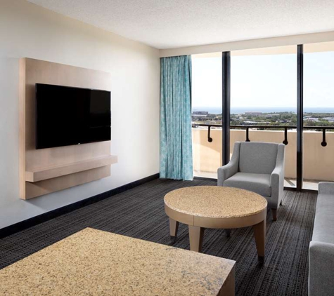 Embassy Suites by Hilton Tampa Airport Westshore - Tampa, FL