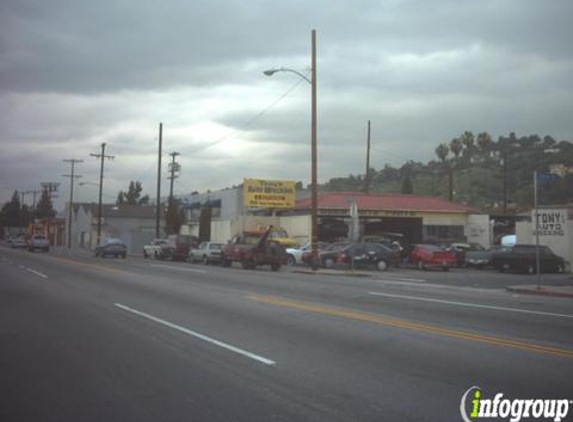 Universal Auto Glass - Los Angeles, CA