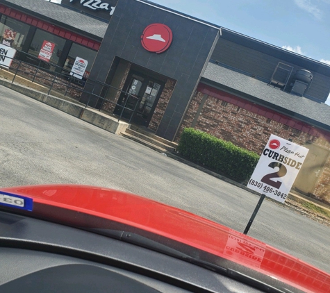 Pizza Hut - San Antonio, TX