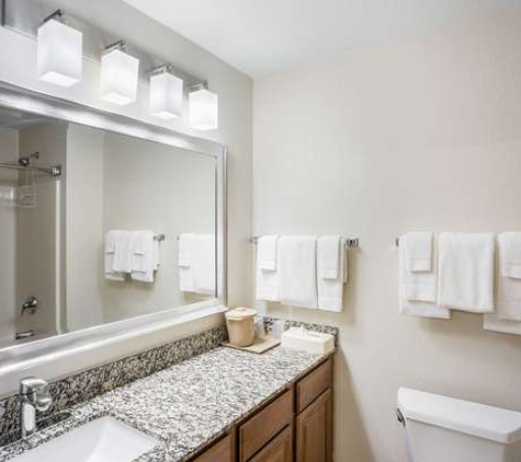 Main Stay Suites & Hotel - Cedar Rapids - Cedar Rapids, IA