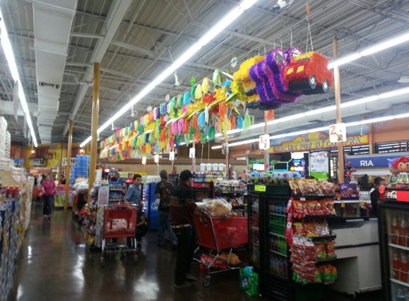 El Rancho Supermercado - Austin, TX