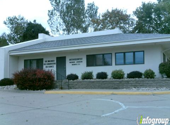 Wagner Jr, Rick, DDS - Sioux City, IA