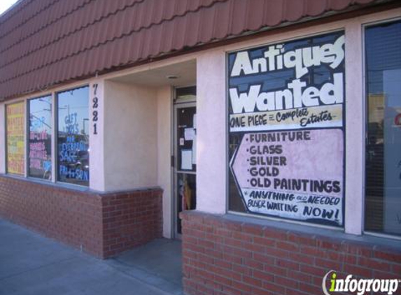 Reds Antiques - Canoga Park, CA